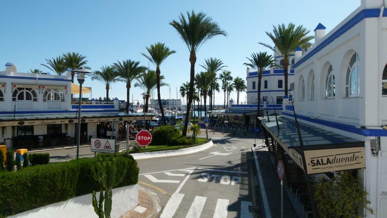 Апартаменты Alcazaba Lagoon Estepona Golf Экстерьер фото