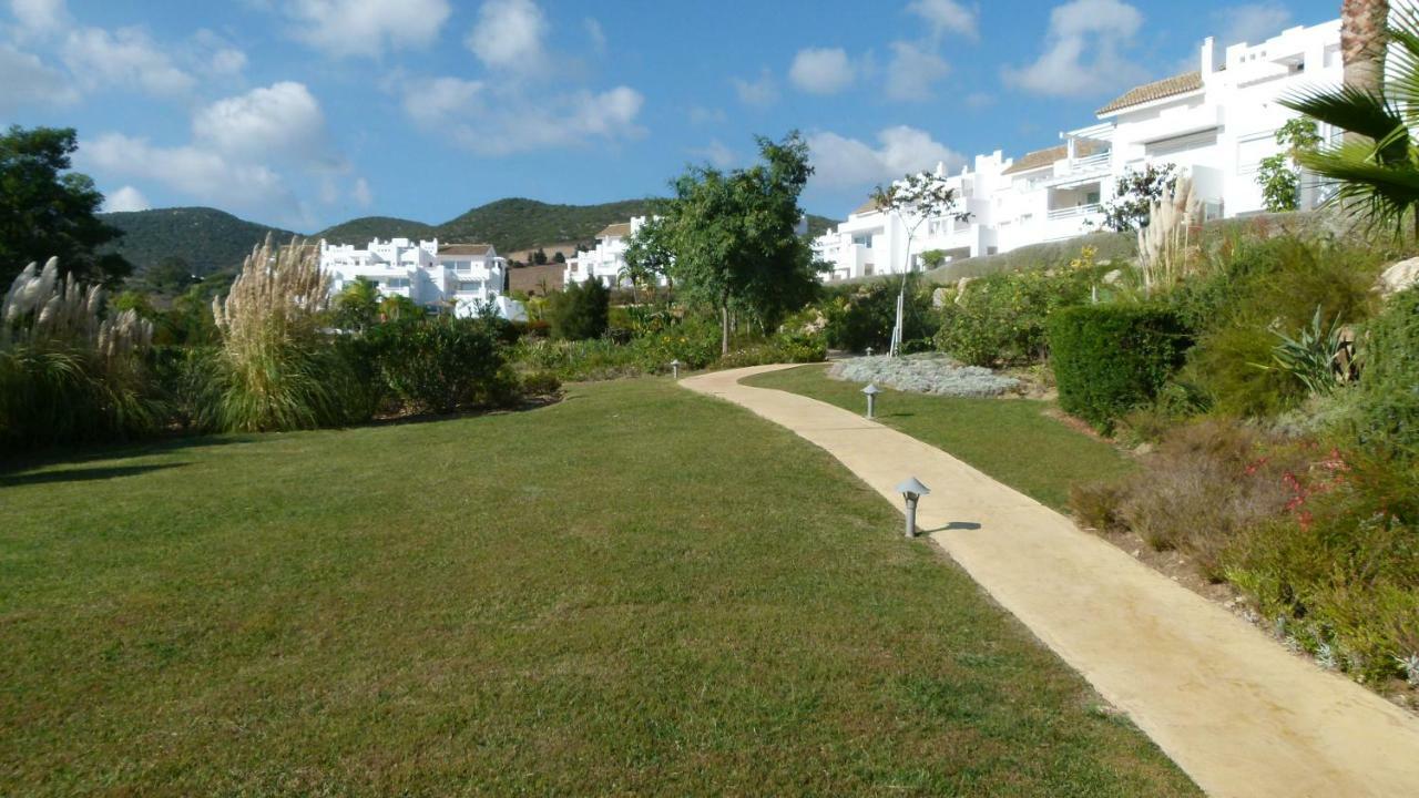 Апартаменты Alcazaba Lagoon Estepona Golf Экстерьер фото