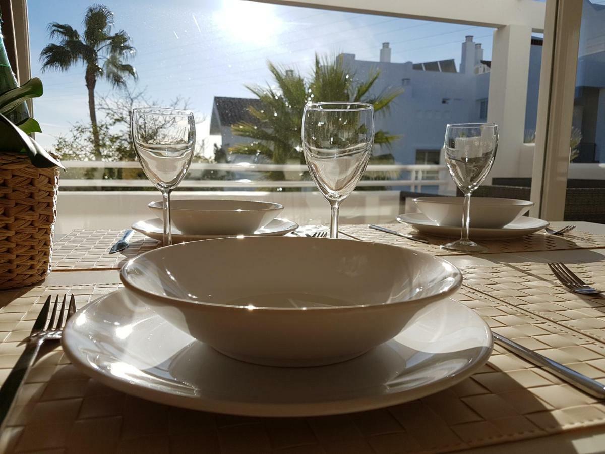 Апартаменты Alcazaba Lagoon Estepona Golf Экстерьер фото