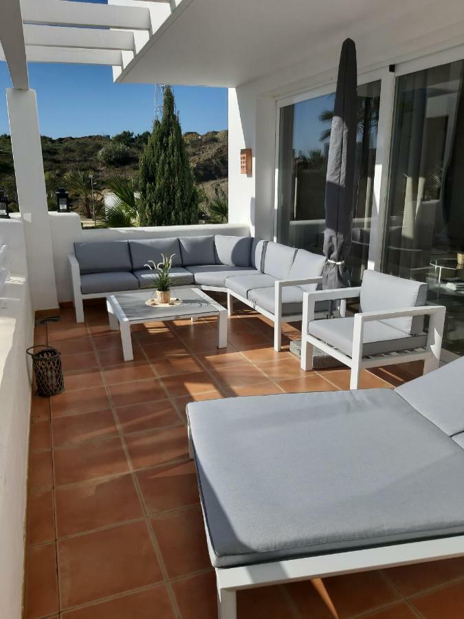 Апартаменты Alcazaba Lagoon Estepona Golf Экстерьер фото